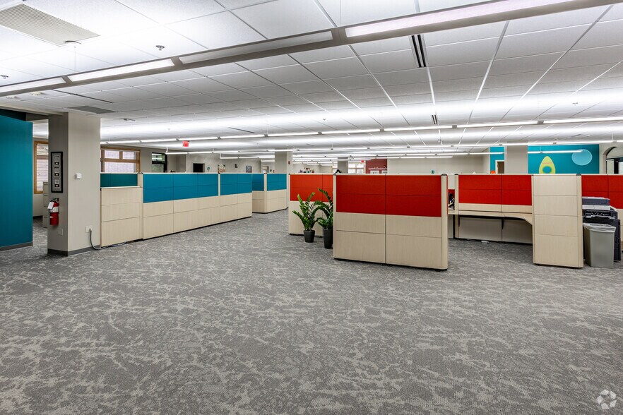 More Photos Of 1920 Turning Leaf Ln SW, Alexandria Warehouse For Lease