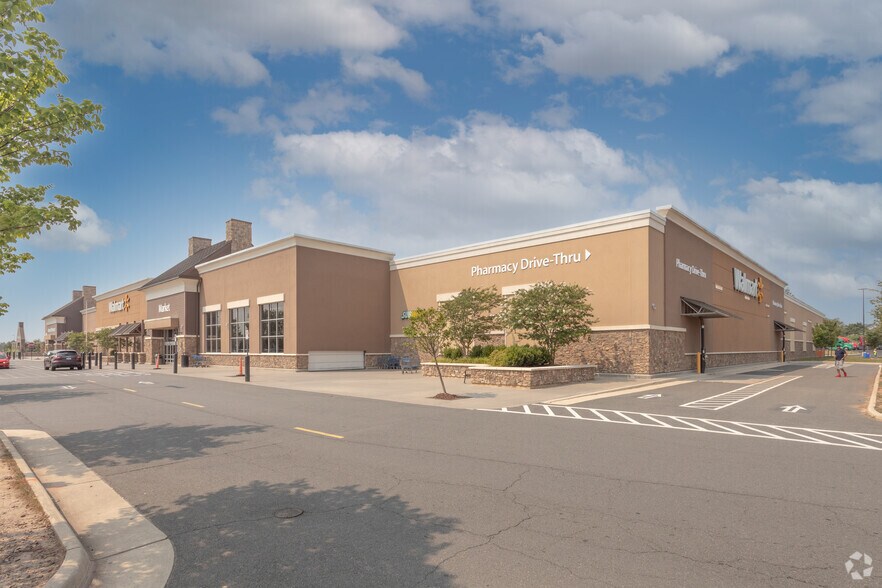 Primary Photo Of 24635 Dulles Landing Dr, Chantilly General Retail For Sale