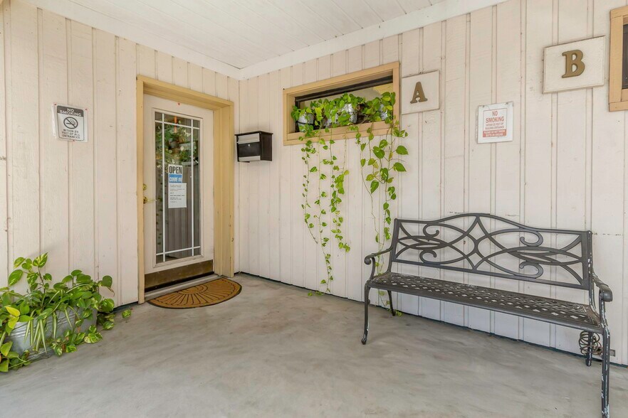 More Photos Of 701 N Hercules Ave, Clearwater Medical For Lease