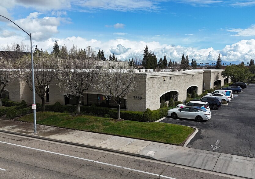 Primary Photo Of 7580 N Ingram Ave, Fresno Office For Lease