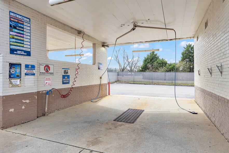 More Photos Of 206 Railroad Ave E, Wagener Freestanding For Sale