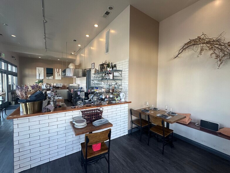 More Photos Of 27 Devine St, San Jose Storefront Retail Office For Sale