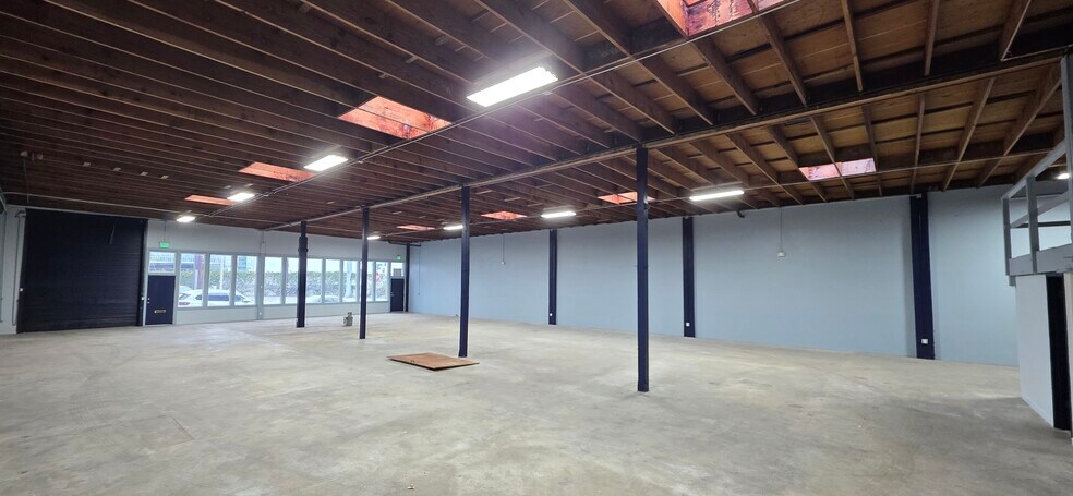 More Photos Of 1024 Howard Ave, San Mateo Warehouse For Lease