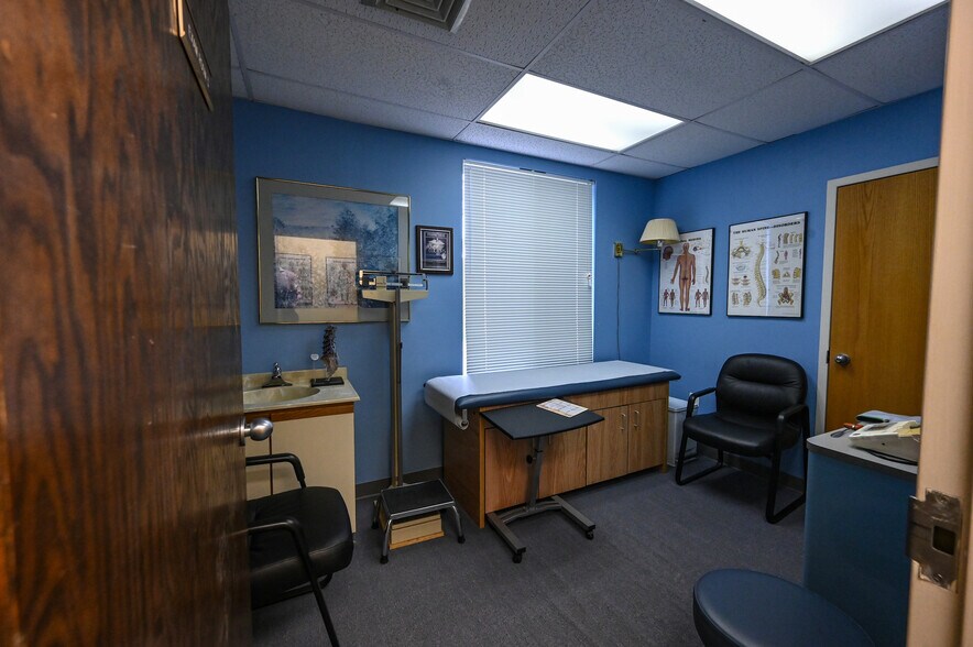 More Photos Of 3301 Woodburn Rd, Annandale Medical For Sale
