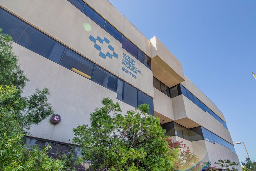 Primary Photo Of 22110 Roscoe Blvd, Canoga Park Medical For Lease