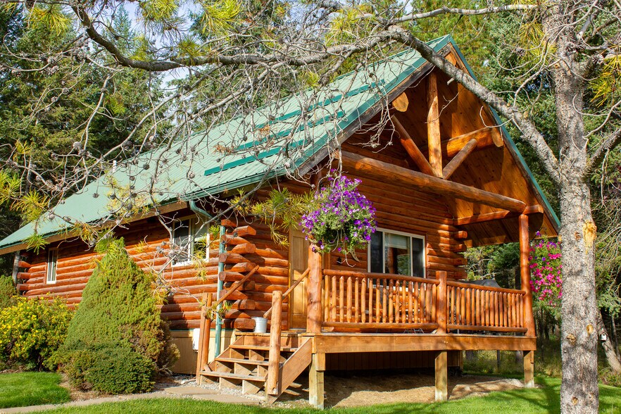 More Photos Of 1845 Hodgson Rd, Whitefish Hotel For Sale