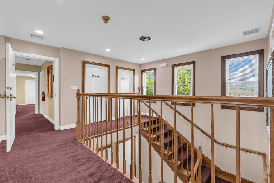 More Photos Of 30 Freneau Ave, Matawan Loft Creative Space For Lease