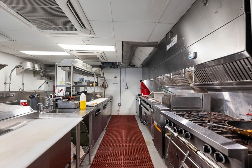 More Photos Of 334 20th St, Miami Beach Hotel For Lease