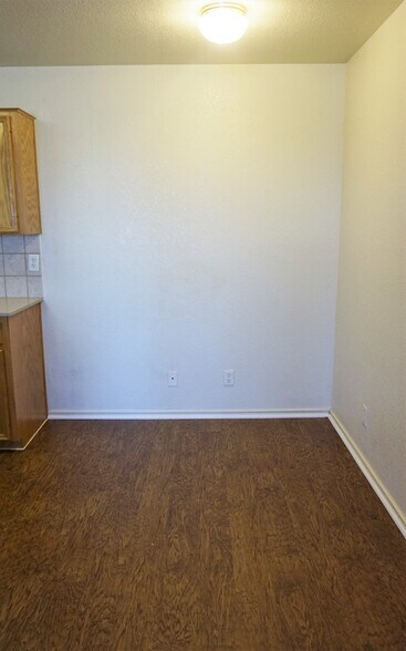 More Photos Of 411 E Central Texas Expy, Killeen Apartments For Sale