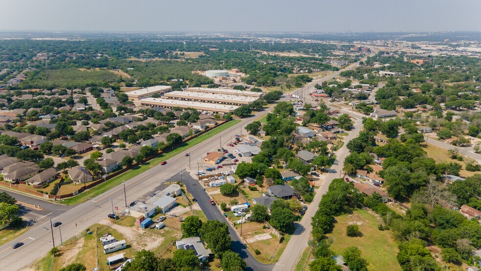 More Photos Of 5671 Randolph Blvd, San Antonio Freestanding For Sale