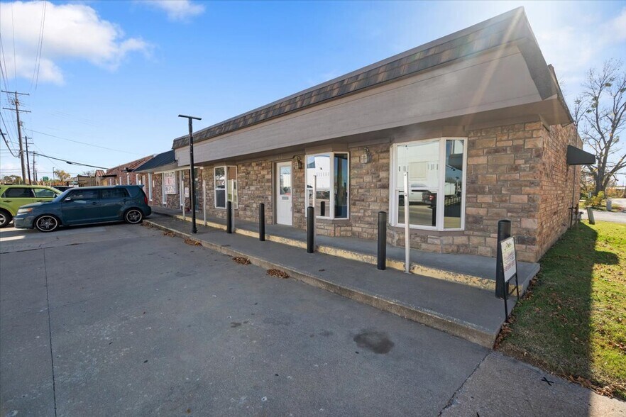 More Photos Of 411 W 1st St, Claremore Office For Sale