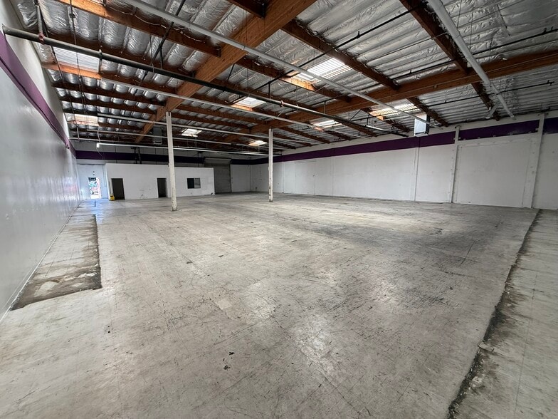 More Photos Of 2550 Main St, Chula Vista Unknown For Lease