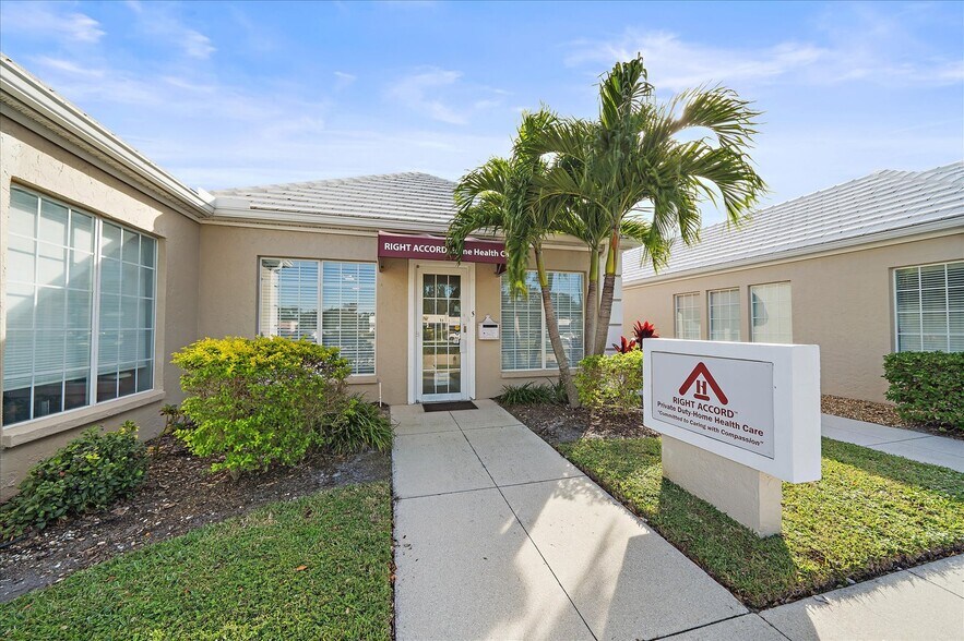 More Photos Of 3900 Clark Rd, Sarasota Medical For Sale