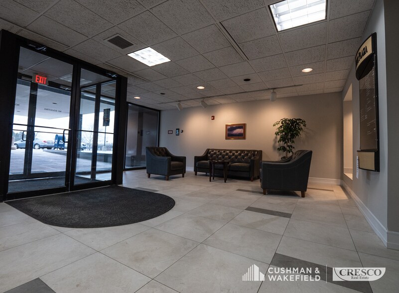 More Photos Of 16600 Sprague Rd, Middleburg Heights Office For Lease