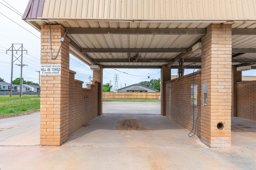 More Photos Of 550 NE Judge Ely Blvd, Abilene Carwash For Sale