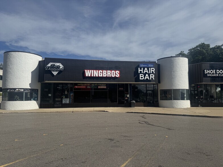 More Photos Of 29508-29548 Northwestern Hwy, Southfield Unknown For Lease