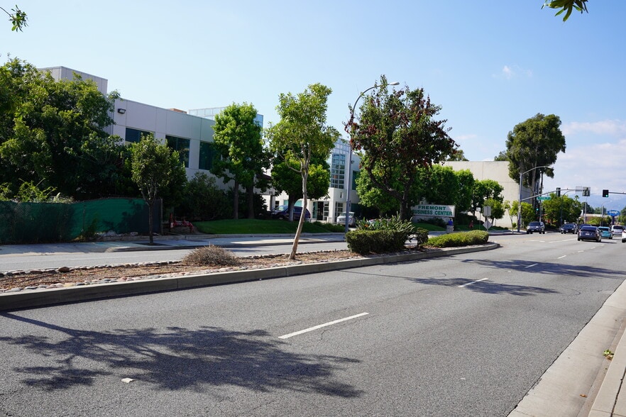 More Photos Of 919 S Fremont Ave, Alhambra Warehouse For Sale