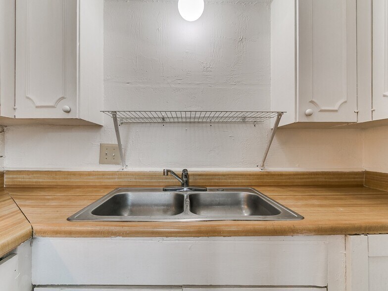 More Photos Of 1731 NW 32nd St, Oklahoma City Apartments For Sale