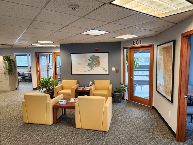 More Photos Of 13975 Interurban Ave S, Tukwila Office For Lease