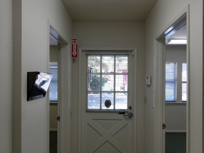 More Photos Of 330 Locust St, Santa Cruz Office For Lease