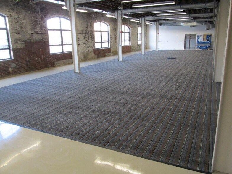 More Photos Of 1601 N Jessup St, Wilmington Manufacturing For Lease