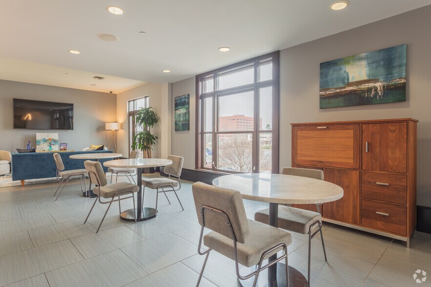 More Photos Of 670 Downey Green, Hampton Apartments For Sale