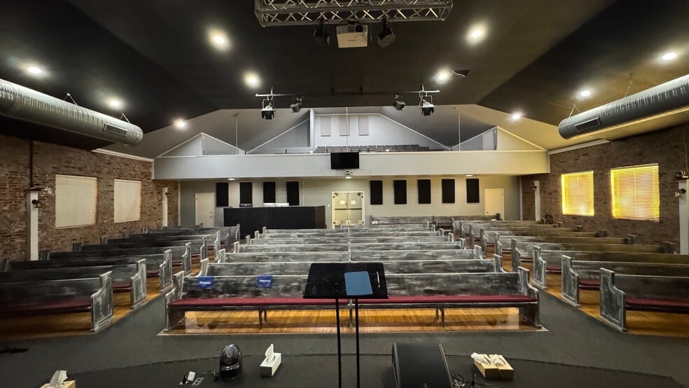 More Photos Of 5445 E 29th St, Kansas City Religious Facility For Sale