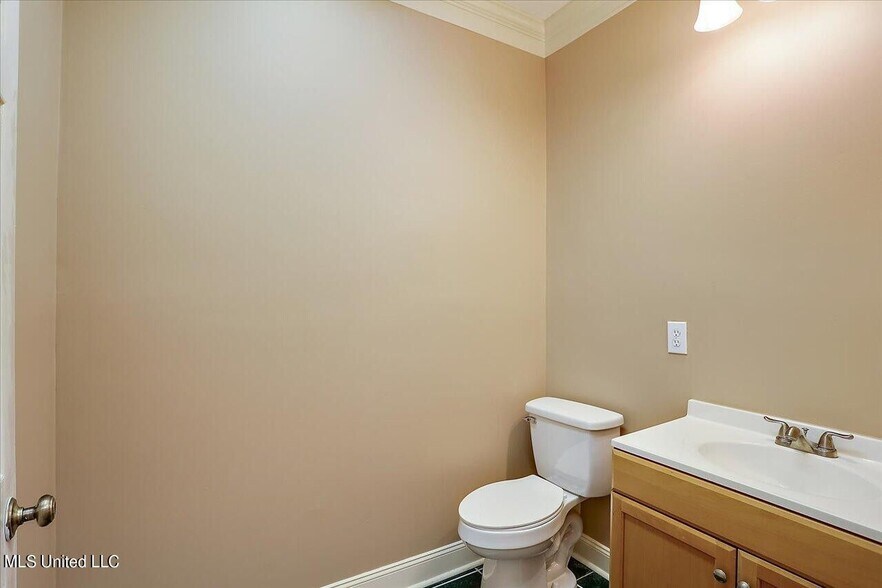 More Photos Of 2873 Highway 49 S, Florence Auto Dealership For Sale