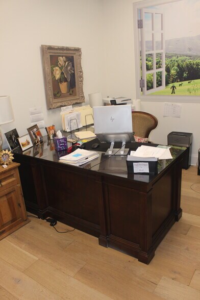 More Photos Of 256 Seaboard Ln, Franklin Medical For Sale