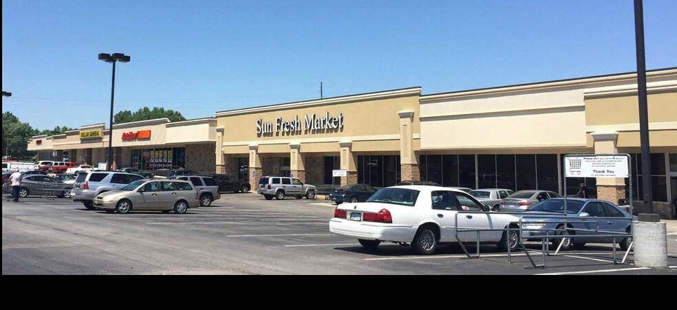 Primary Photo Of 2737-2821 S 47th St, Kansas City Unknown For Sale