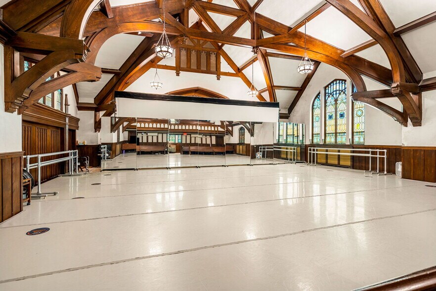 More Photos Of 32 Lowell St, Reading Religious Facility For Sale