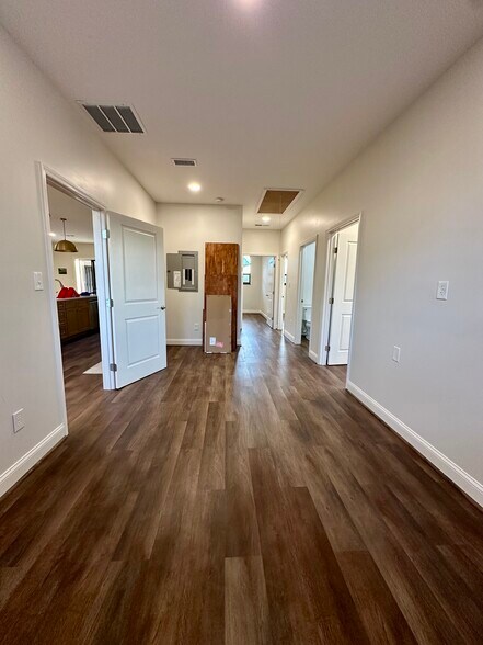 More Photos Of 1301 W Wendover Ave, Greensboro Medical For Sale