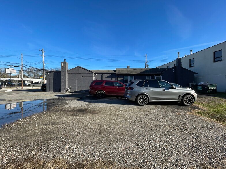 More Photos Of 701-705 Walt Whitman Rd, Melville Storefront For Sale