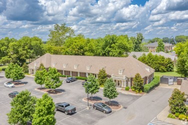 Primary Photo Of 1531 Hunt Club Blvd, Gallatin Office For Lease