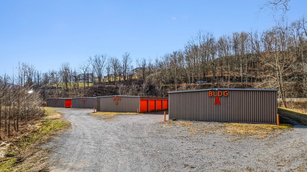 Primary Photo Of 129 Goldwing Dr, North Tazewell Self Storage For Sale