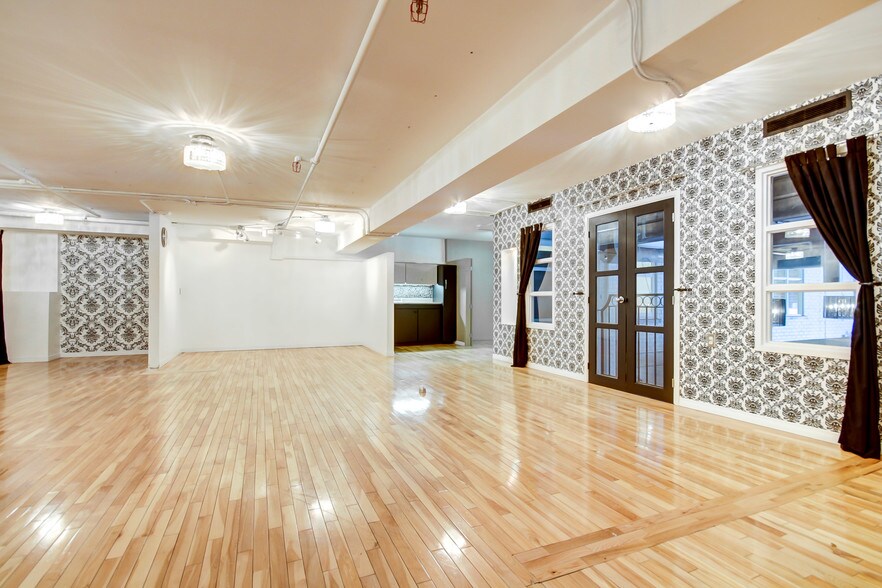 More Photos Of 75 Prom Du Portage, Gatineau Storefront Retail Office For Sale