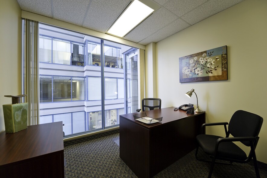 More Photos Of 5811 Cooney Rd, Richmond Office For Lease