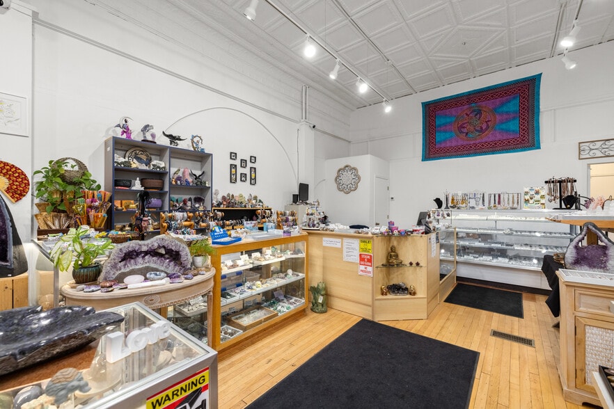 More Photos Of 17 2nd St E, Kalispell Storefront Retail Office For Sale