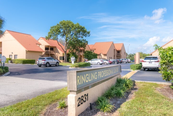 More Photos Of 2831 Ringling Blvd, Sarasota Medical For Sale