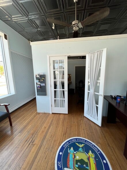 More Photos Of 2001 Park St, Atlantic Beach Storefront Retail Residential For Sale