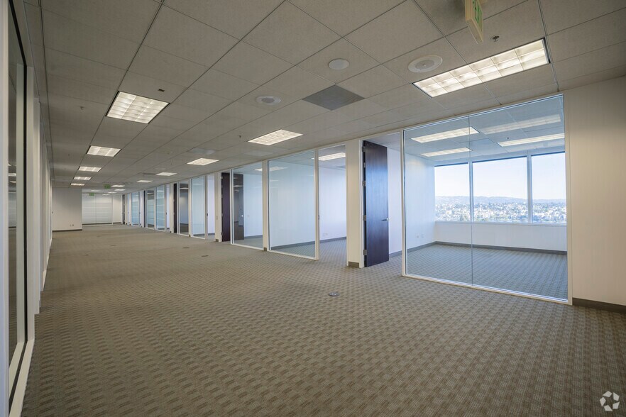 More Photos Of 1999 Harrison St, Oakland Coworking Space