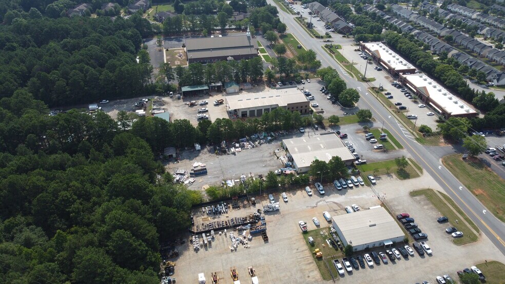 More Photos Of 295 Racetrack Rd, McDonough Flex For Sale