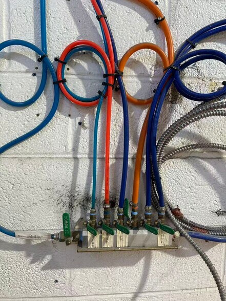 More Photos Of 648-658 E Erie Ave, Philadelphia Warehouse For Lease