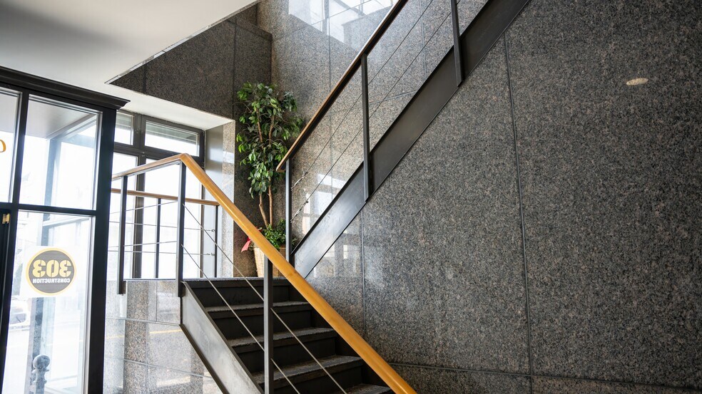 More Photos Of 230-234 S 5th Ave, Mount Vernon Light Distribution For Sale