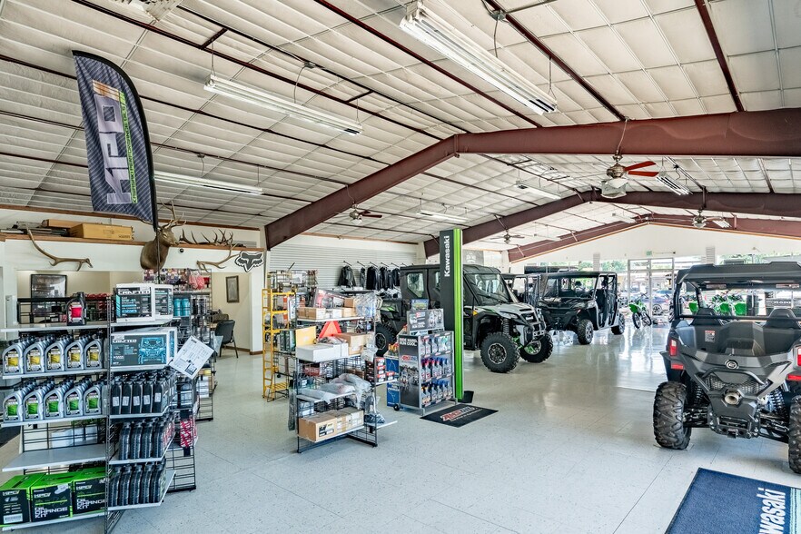 More Photos Of 1190 S 2nd St, Raton General Retail For Sale