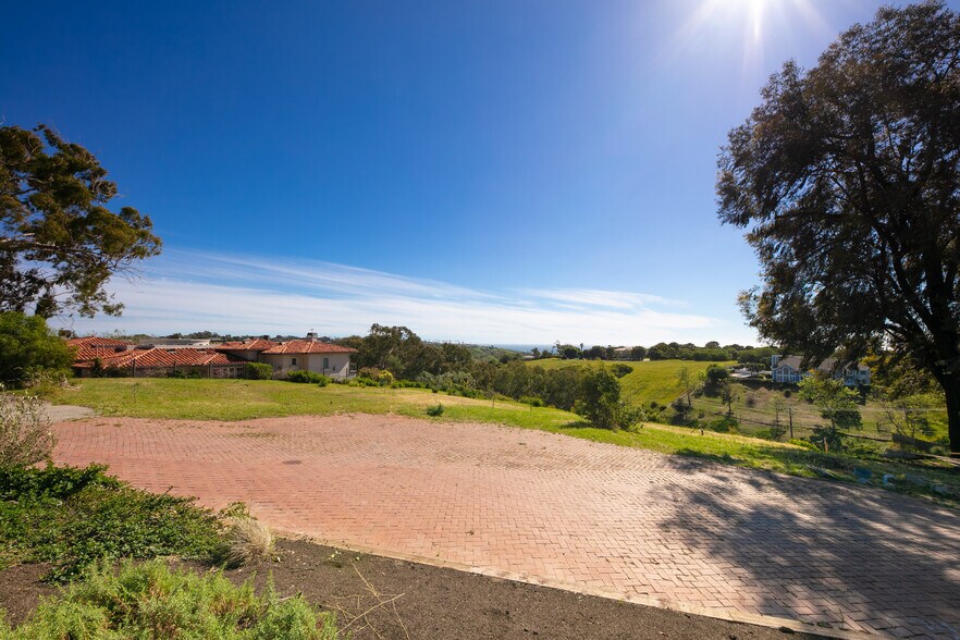 More Photos Of 5936 Busch Dr, Malibu Land For Sale