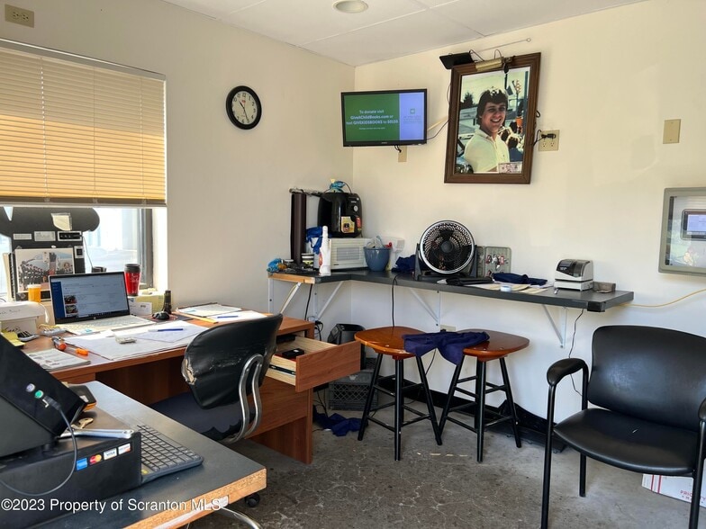 More Photos Of 30 Sturges Rd, Peckville Carwash For Sale