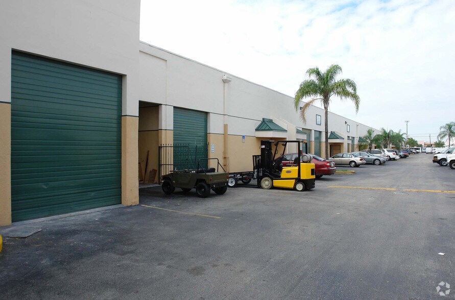 More Photos Of 7760 W 20th Ave, Hialeah Warehouse For Sale