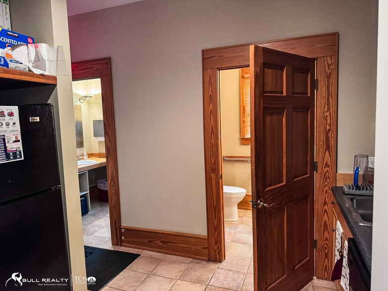 More Photos Of 1452 Carroll Dr Nw, Atlanta Office For Sale