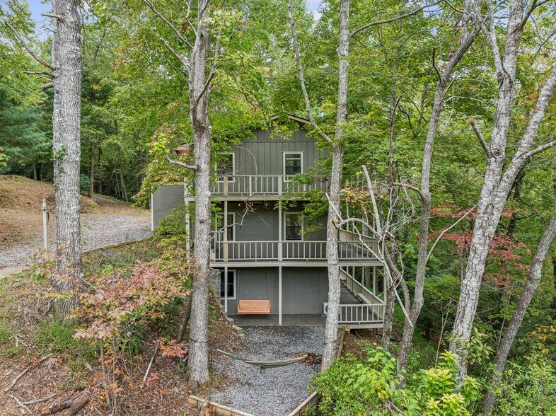 More Photos Of 4113 White Oak Dr, Hiawassee Apartments For Sale